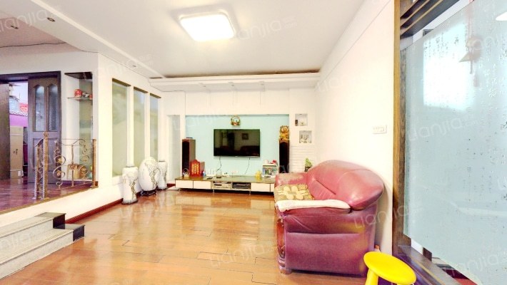 煜龙山庄二手房实景图