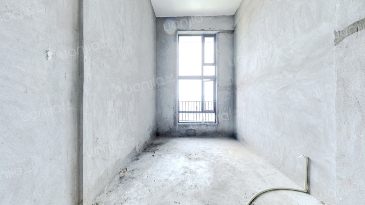 鸿翔芮丽二手房实景图