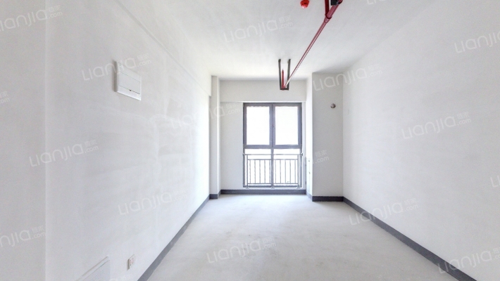 绿地云鼎公馆二手房实景图