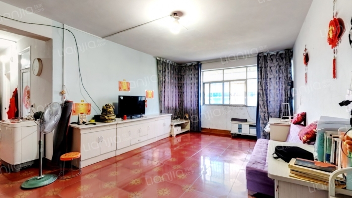 行政路东段老法院家属院二手房实景图