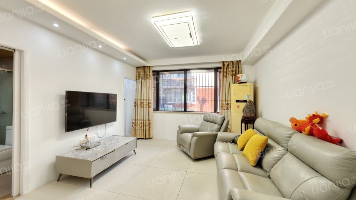 格兰春晨二手房实景图