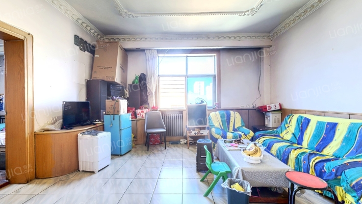 海联小区二手房实景图