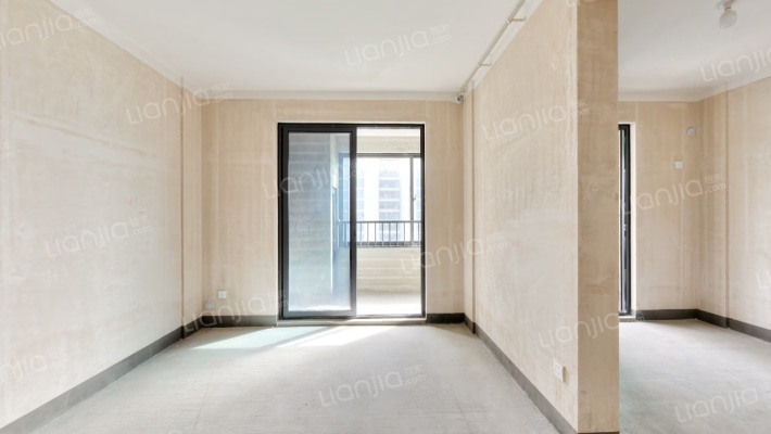 秋华雅苑二手房实景图