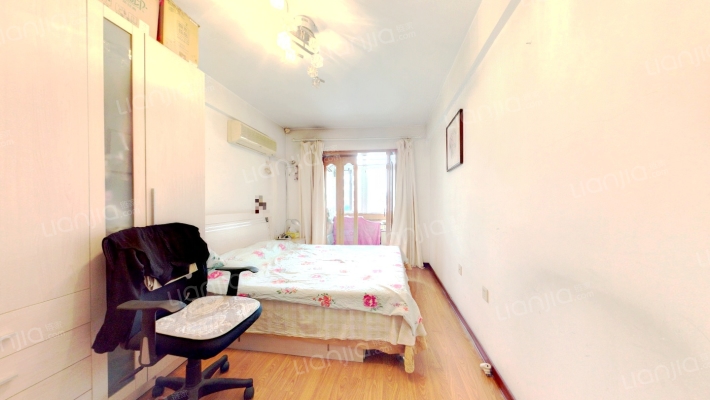 卫星里二手房实景图