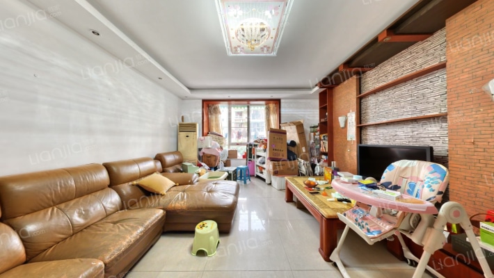 花香庭园二手房实景图