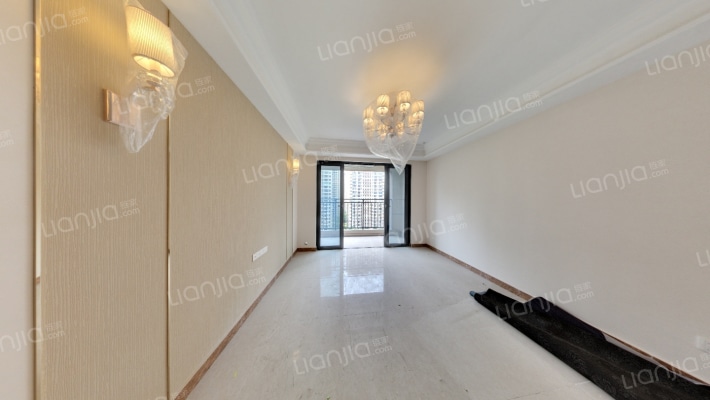 恒大悦珑台二手房实景图