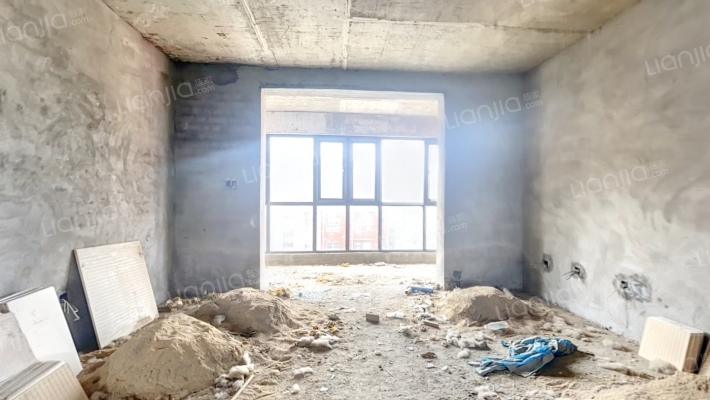 新实幼和园二手房实景图