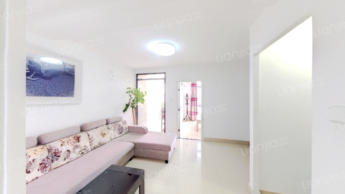 万华中心二手房实景图