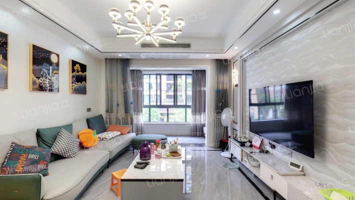 久桓中央美地二手房实景图