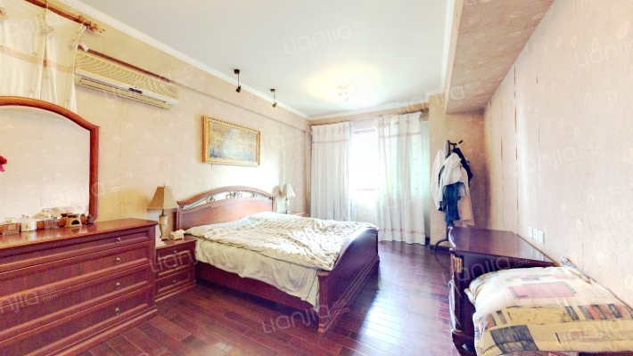 凯旋银行大厦二手房实景图