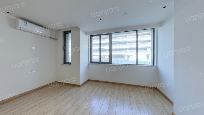 新盛弘阳广场二手房实景图