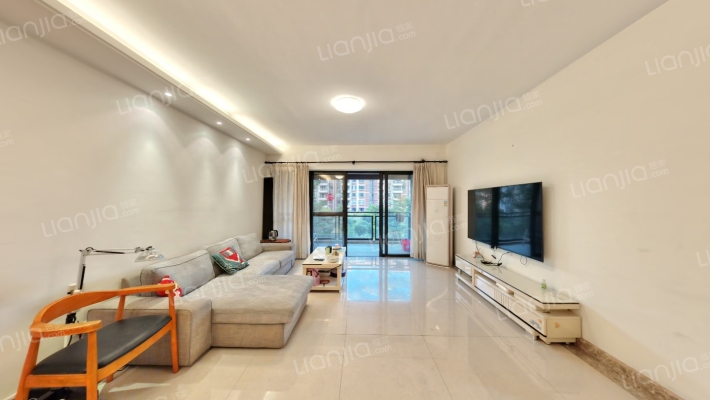 嘉朗湖畔二手房实景图