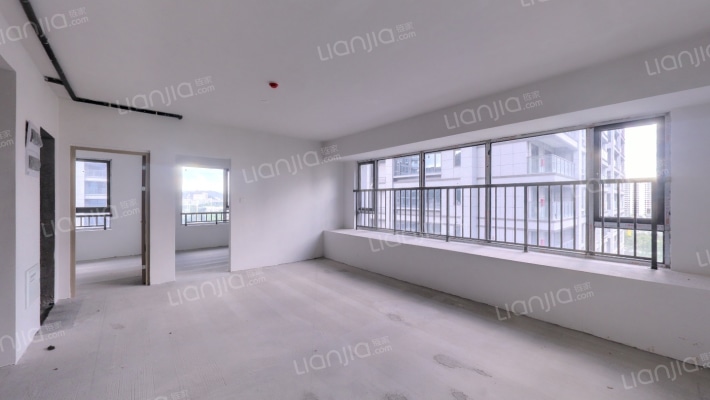 荣宁嘉园一组团二手房实景图