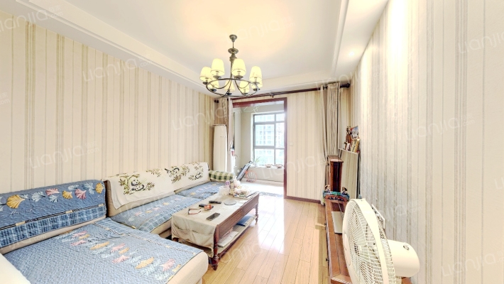 融汇温泉城童话里D区二手房实景图