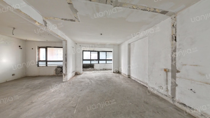 山水绿城二手房实景图