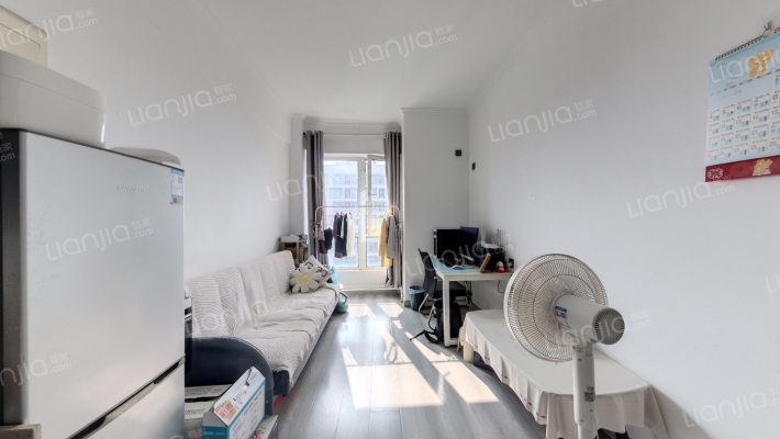 绿地缤纷城二手房实景图