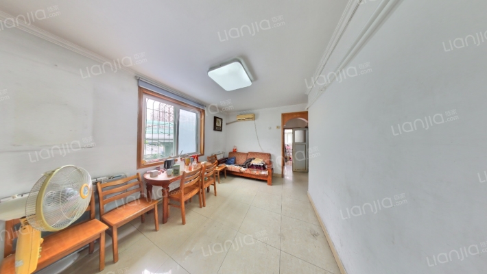 制锦市镇武街二手房实景图