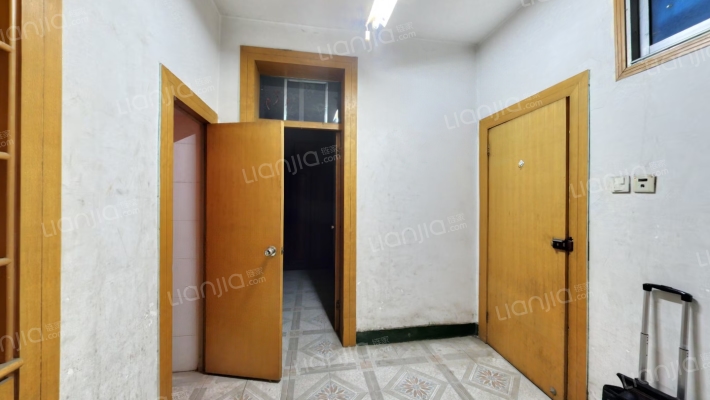 商校家属院二手房实景图