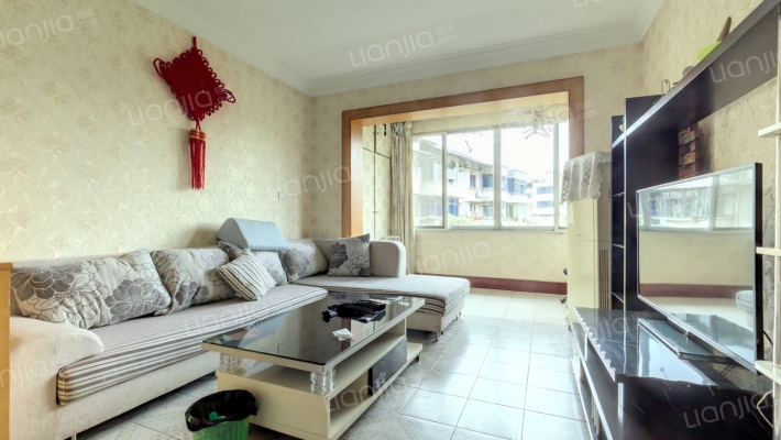 天鹅汽修厂家属区二手房实景图