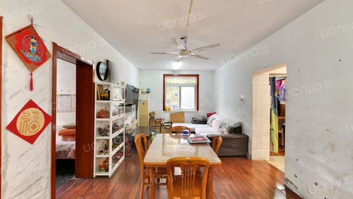 紫桐新村E区二手房实景图