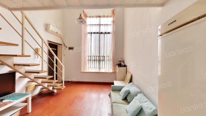 人信奥林花园冠军苑二手房实景图