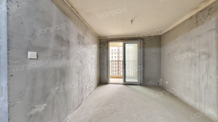 新景南苑二手房实景图