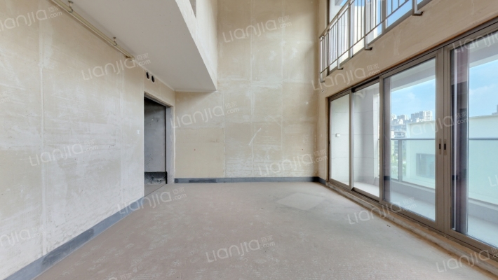 绿城春溪雲庐四期二手房实景图