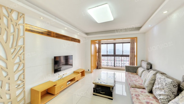 保利麓谷林语F区二手房实景图