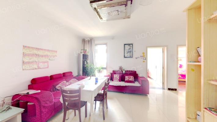 彩虹新城二手房实景图