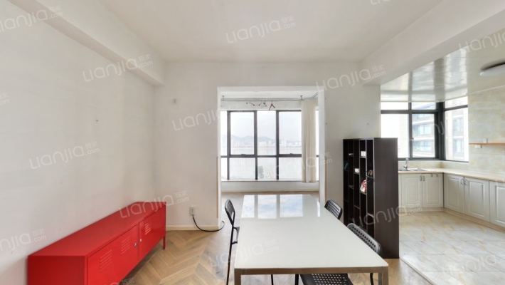 江南国美家园二手房实景图