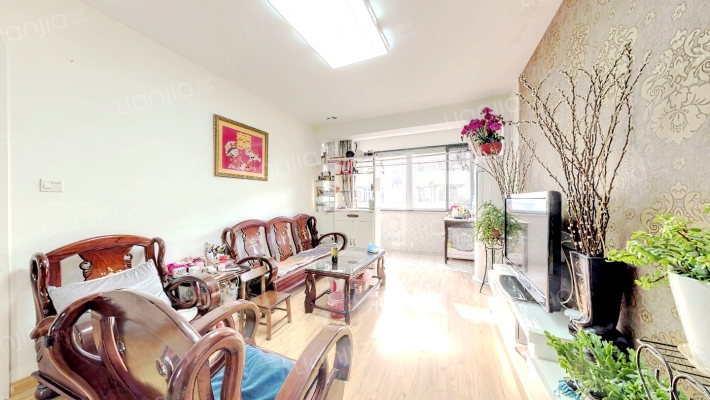 锦绣新苑二手房实景图