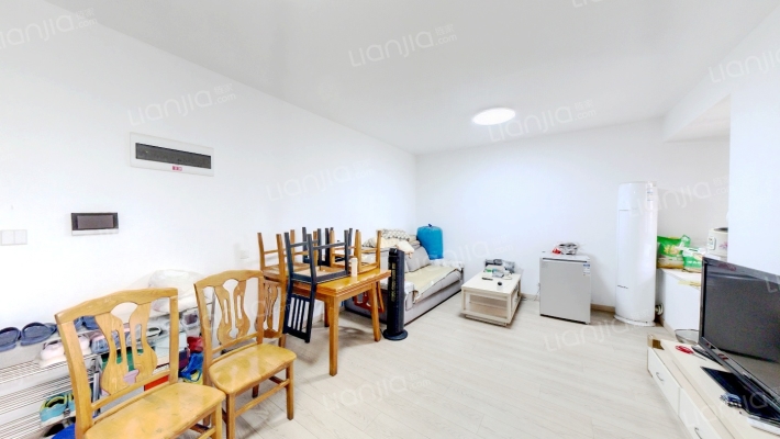 川海花园二手房实景图