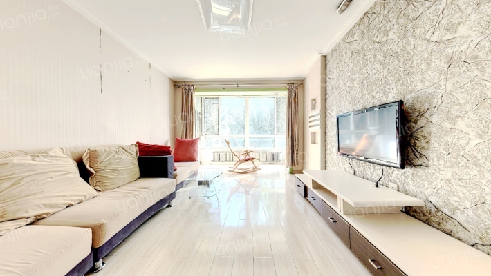 浅草绿阁三期二手房实景图