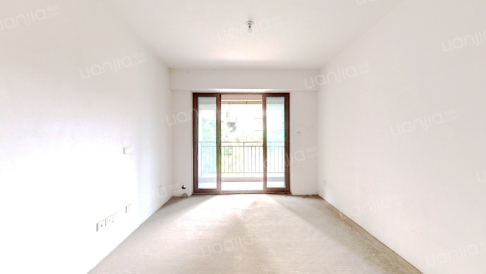 龙光君悦华庭二期二手房实景图