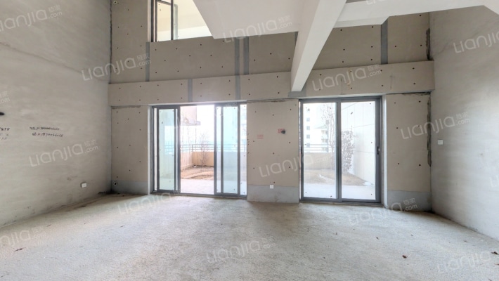 上置绿洲雅宾利二手房实景图