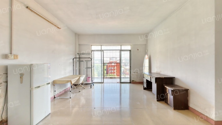 嘉丰楼小区二手房实景图