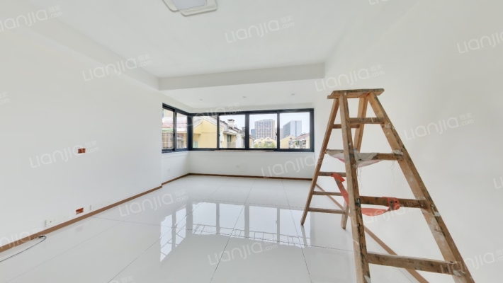 信鸿花园北区二手房实景图