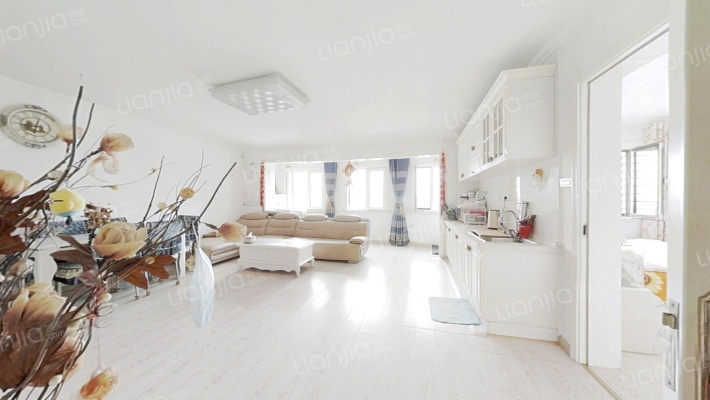 提拉米苏二手房实景图