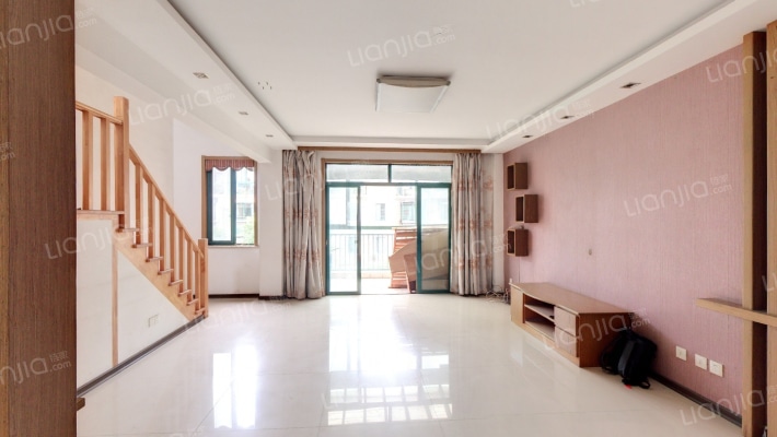 国际华城一村二手房实景图