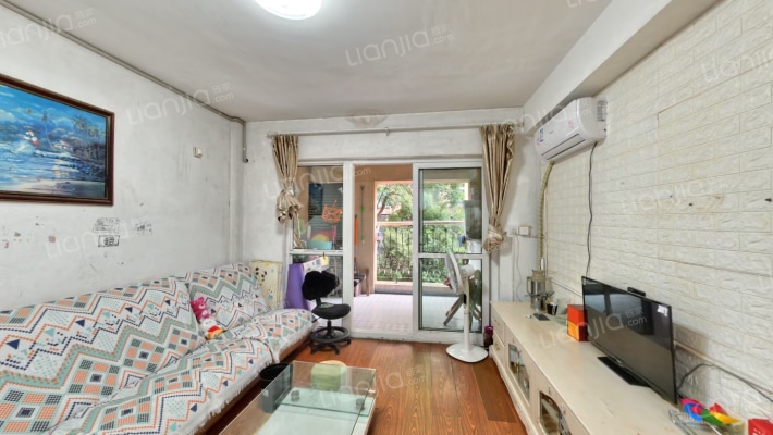 迪赛奥林80二手房实景图