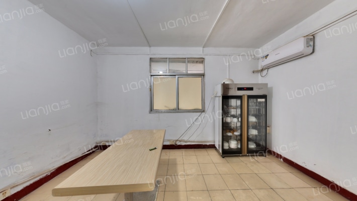 新圃西街南段3号院二手房实景图