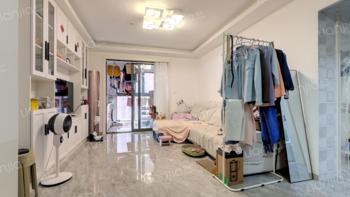 万江共和新城红公馆二手房实景图