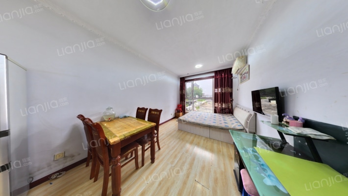 鼎盛佳苑二手房实景图