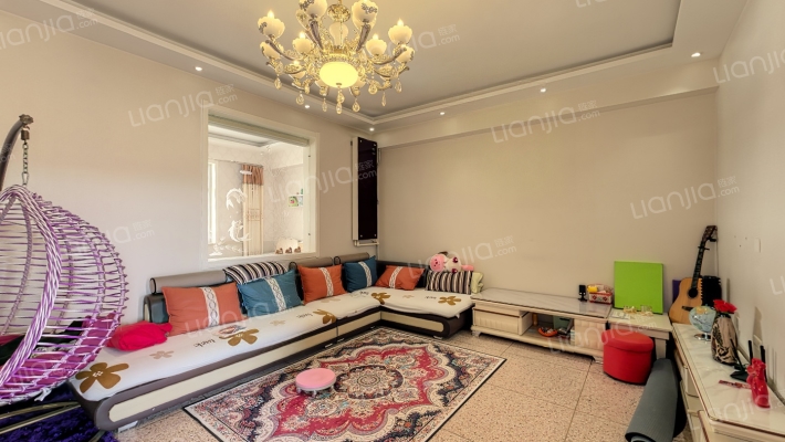 东方红小区二手房实景图