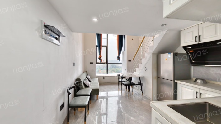 绿地国博滨江公馆二手房实景图