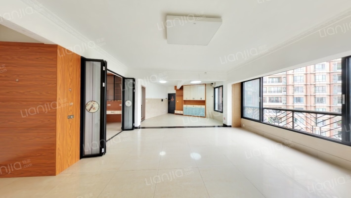 绿茵鸣苑二手房实景图