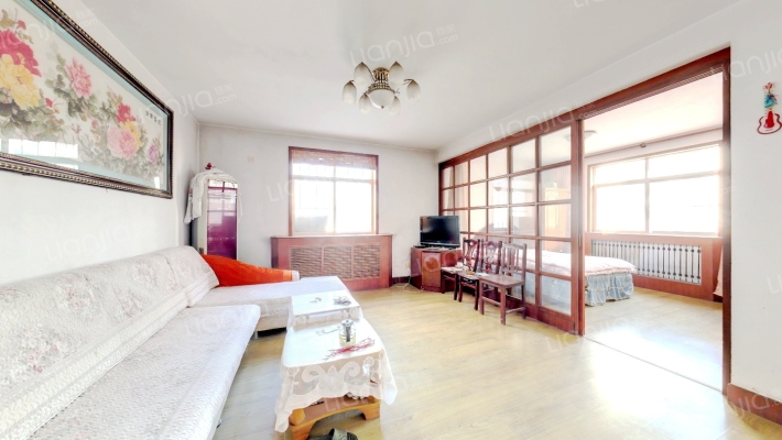 红旗小区二手房实景图