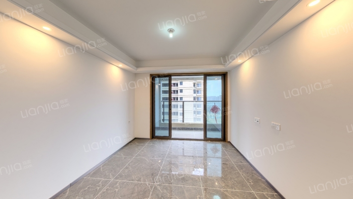 远创宸樾二手房实景图