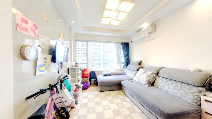 蓝光乐彩城三期二手房实景图