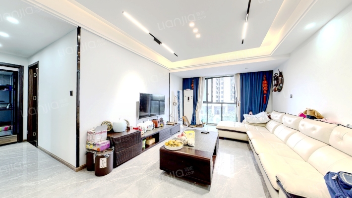 万达御湖公馆二手房实景图